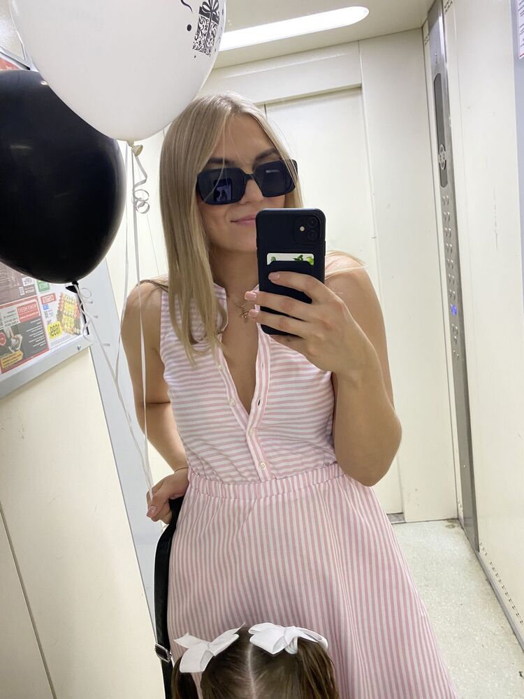  49488144  Olga, 29 ,    