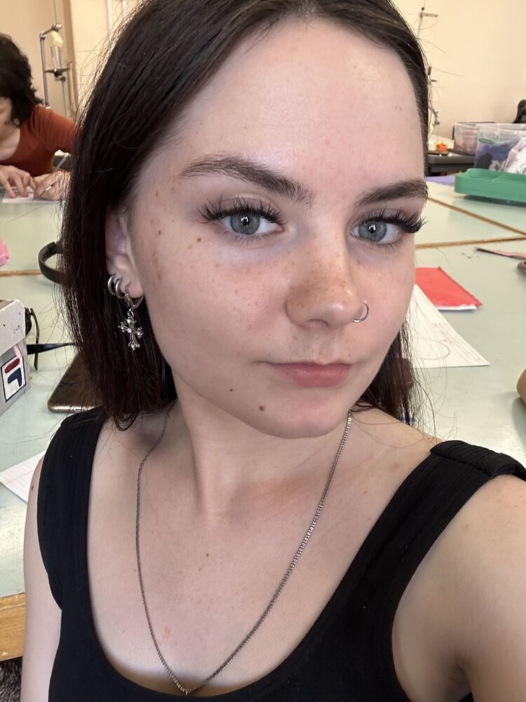  43561774  , 20 ,    -