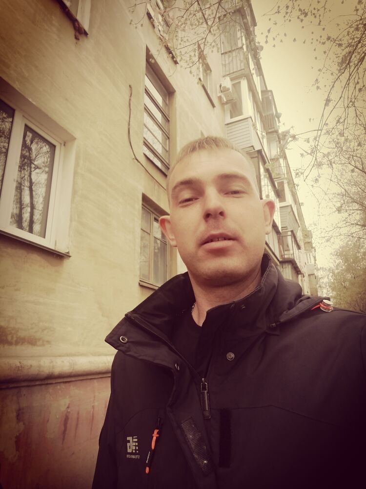  43753064  Sergej, 26 ,    