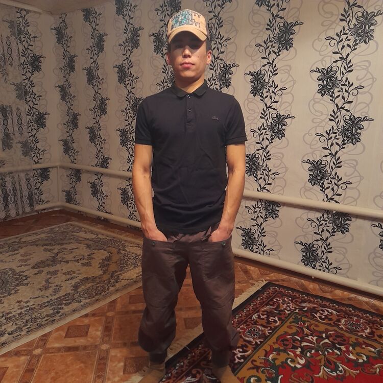  32324494  , 27 ,    