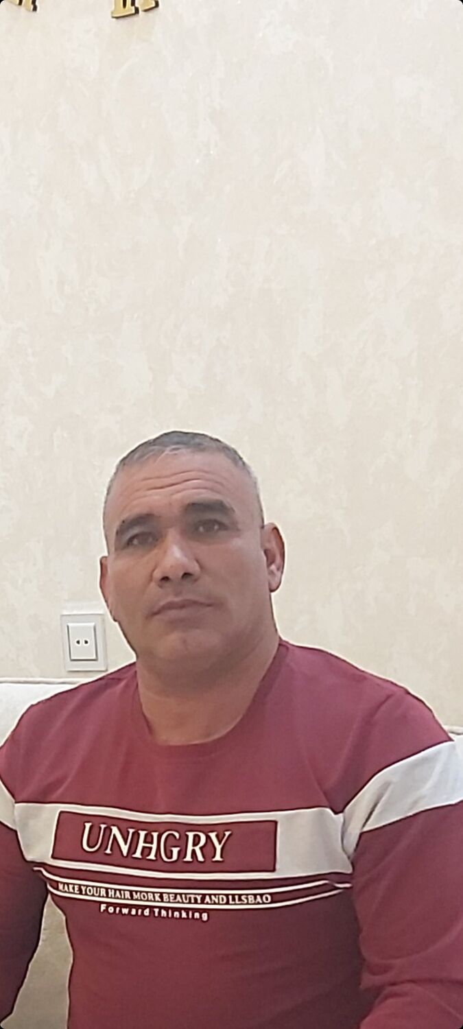  41882974  Arzu, 50 ,    