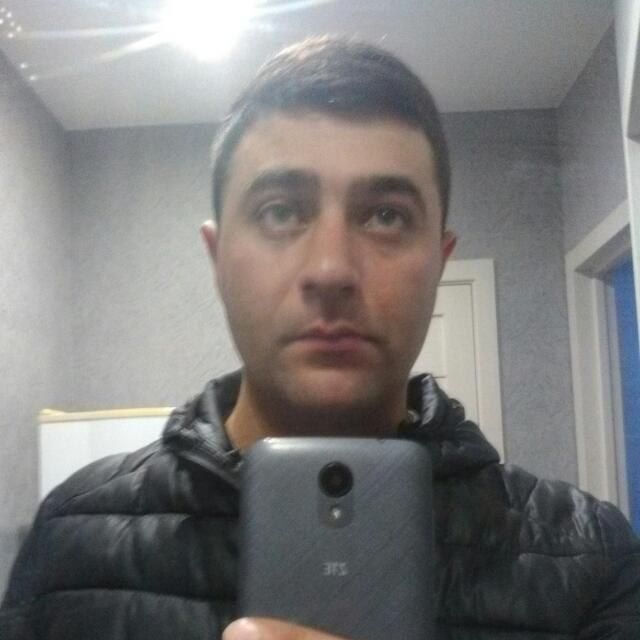  ,   Narek, 33 ,   ,   , c 