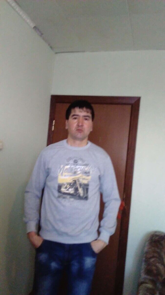  22124094  Daler, 42 ,    