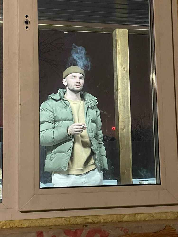  37027914  , 25 ,    -