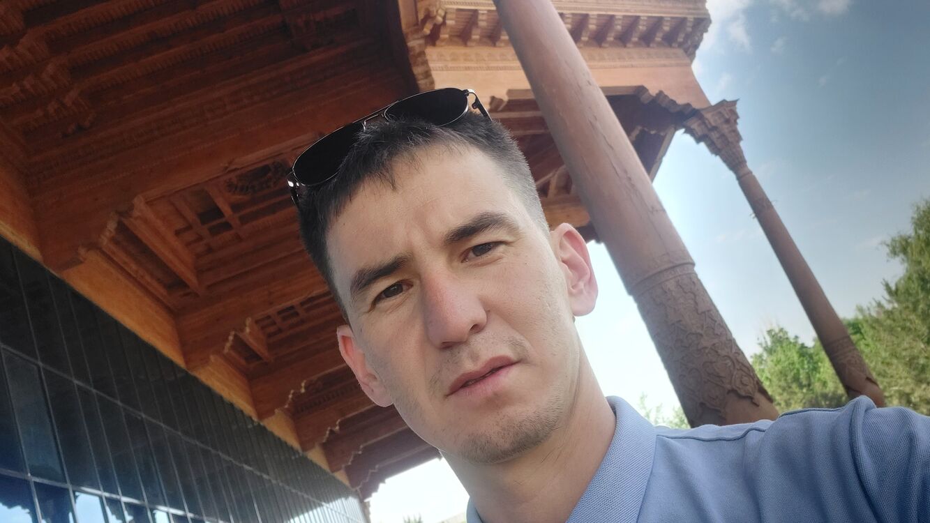  ,   Aza, 33 ,   ,   