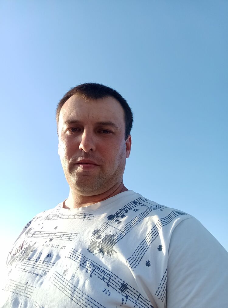  46558894  , 34 ,    
