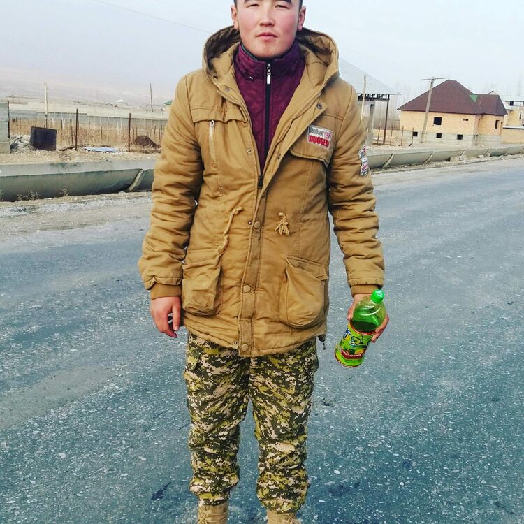  31344834  Abdurasul, 27 ,    