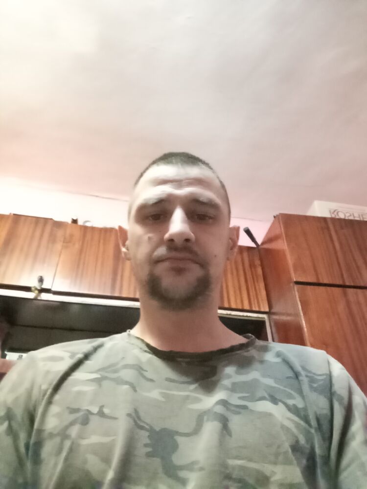 ,   Ivan, 32 ,   ,   , c 
