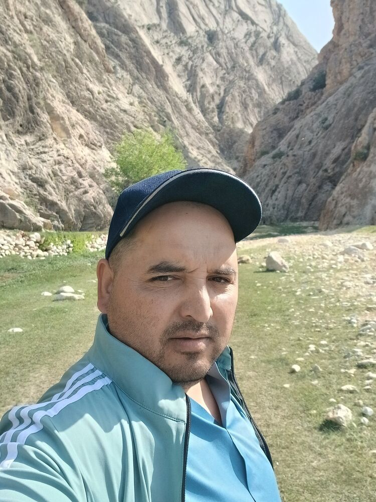  53989564  Edik, 37 ,    