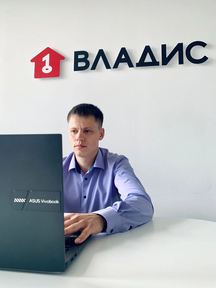  ,   Evgeny, 26 ,   ,   