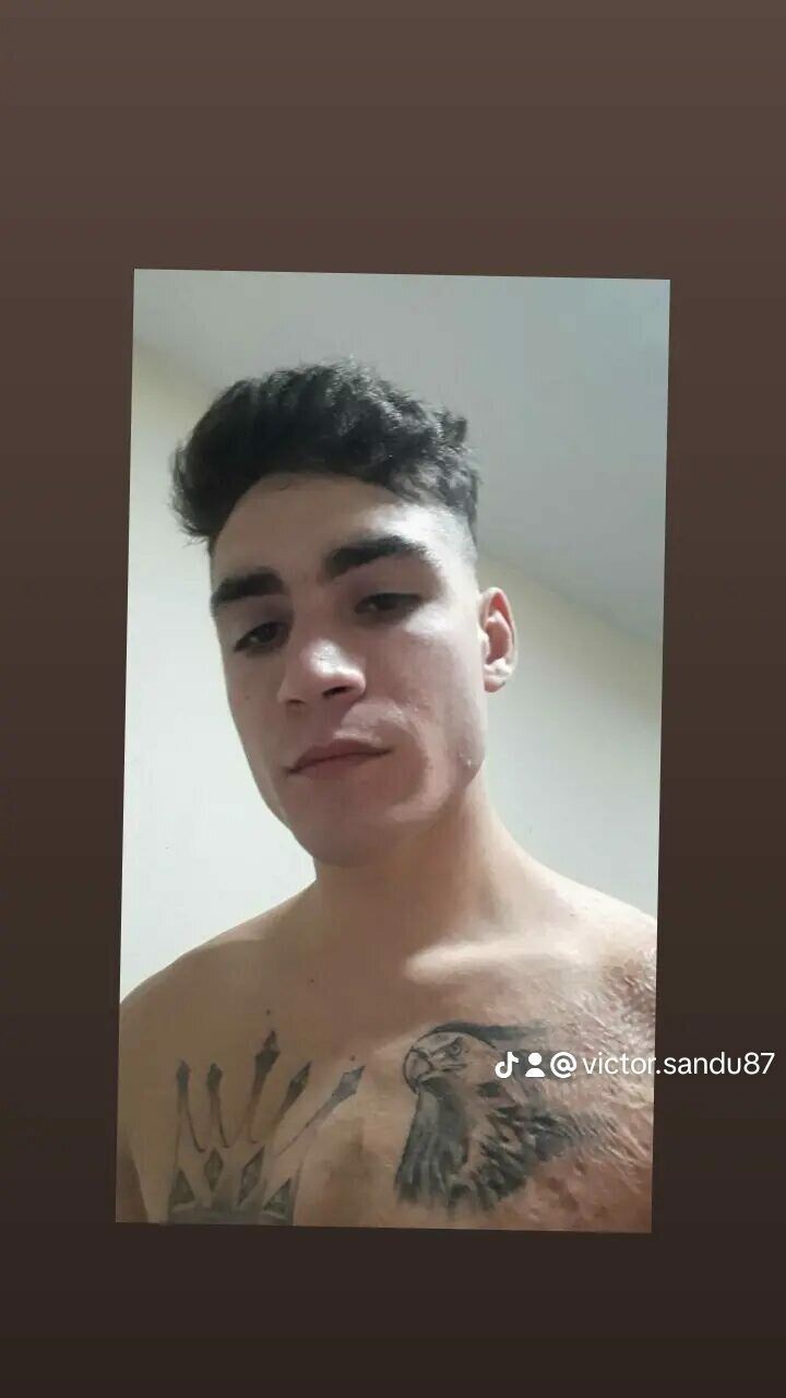  ,   Victor, 21 ,   ,   