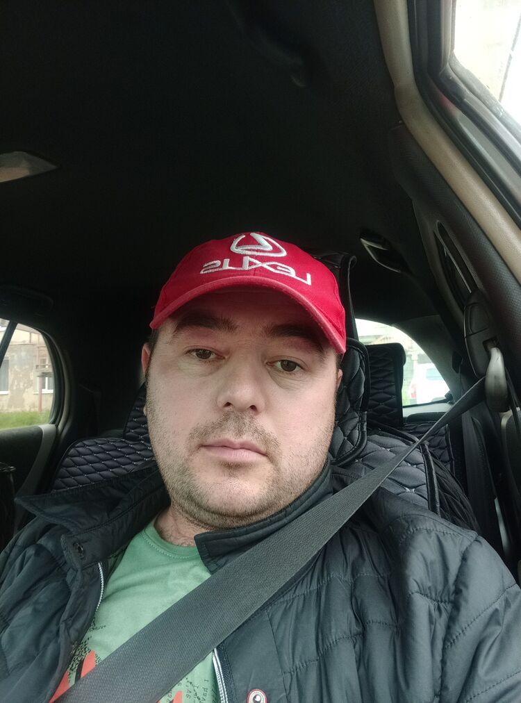  44803464  Nurik, 40 ,    
