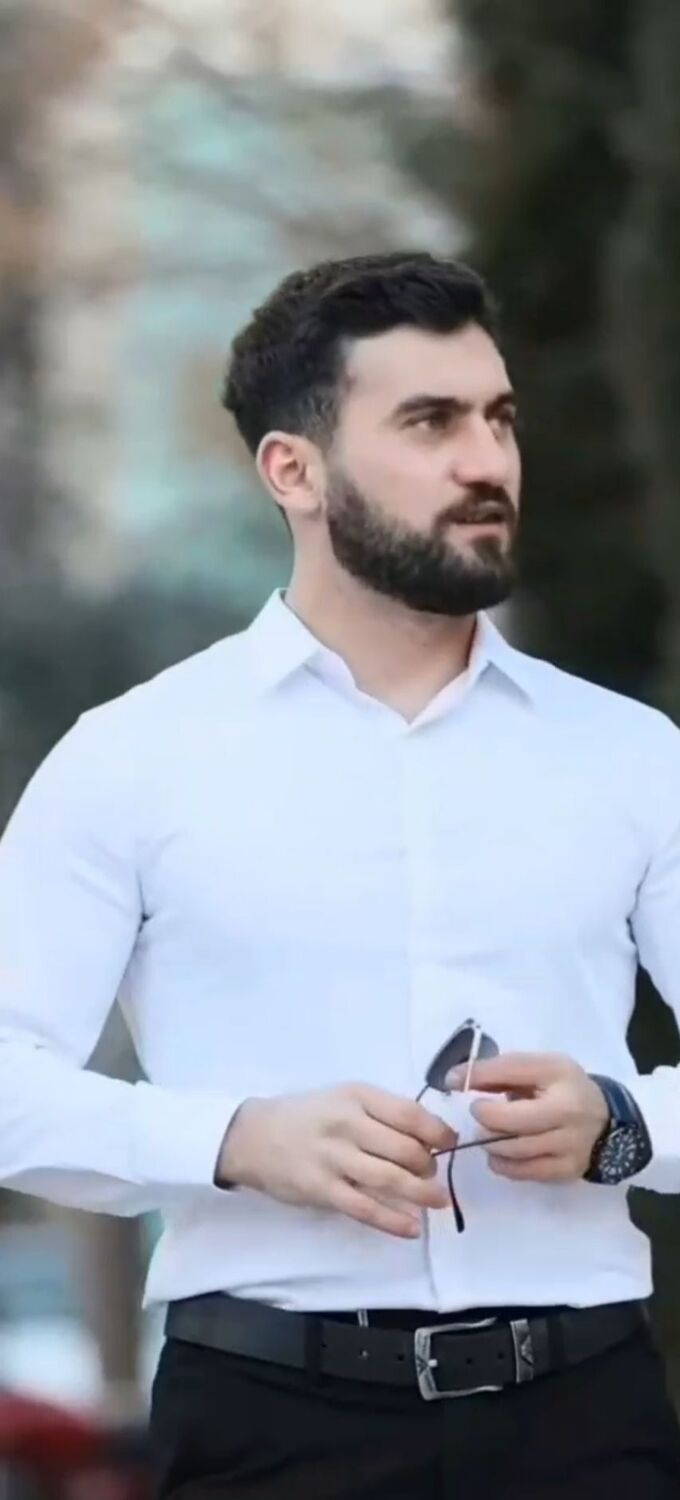  -,   Art Chxko, 34 ,   ,   