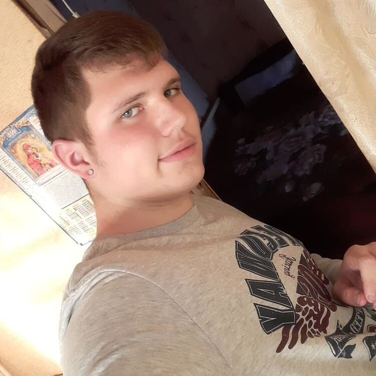  18517814  Evgenil, 24 ,    