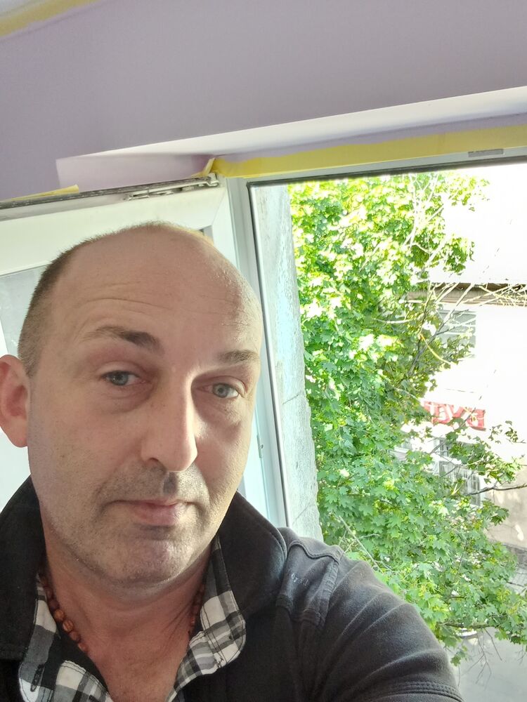  28008764  , 40 ,    