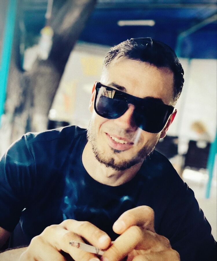  ,   Sergiu, 26 ,   ,   