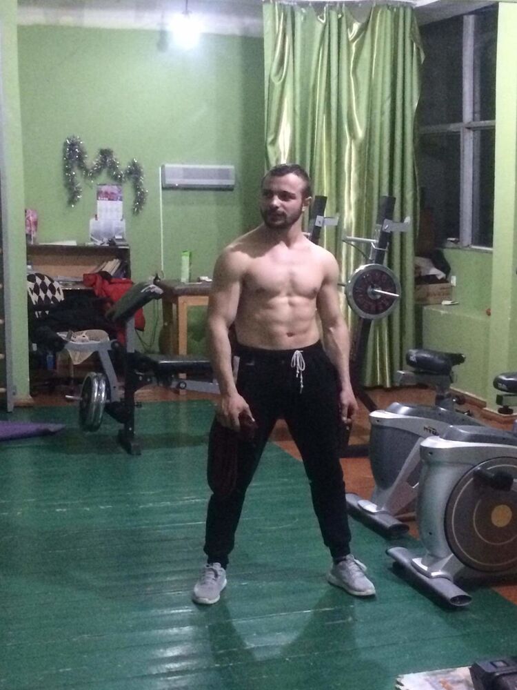  19156914  Nika, 30 ,    