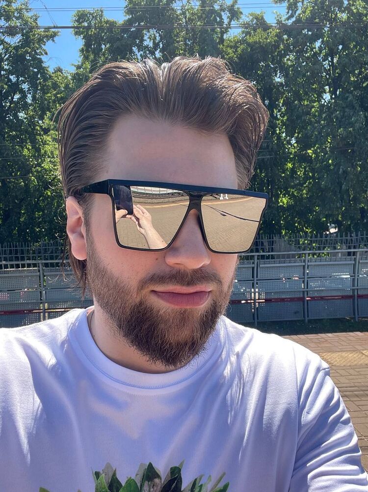  ,   Slava, 33 ,   ,   