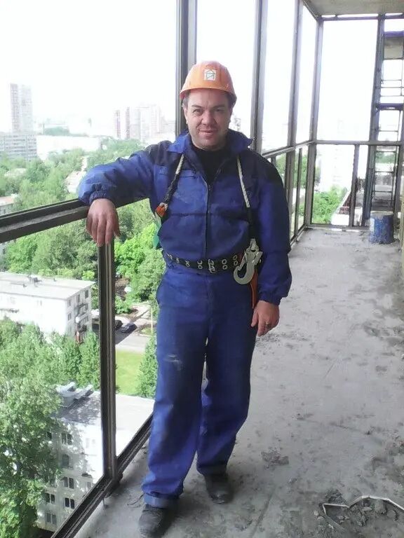  36953974  , 52 ,    