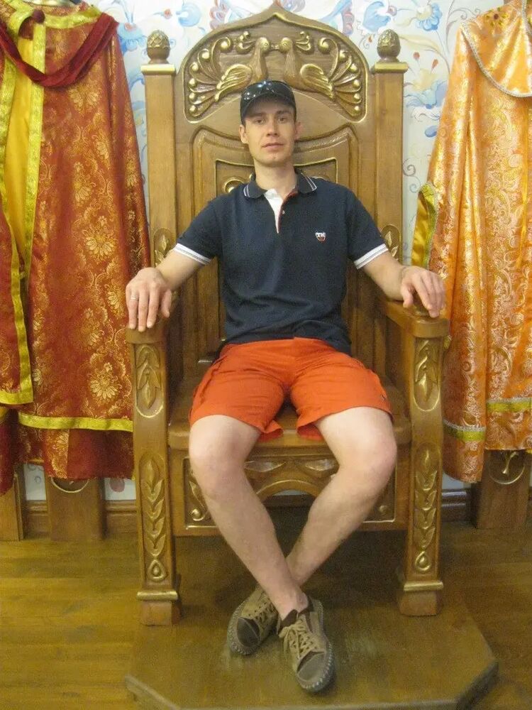  53922944  Alex, 43 ,    