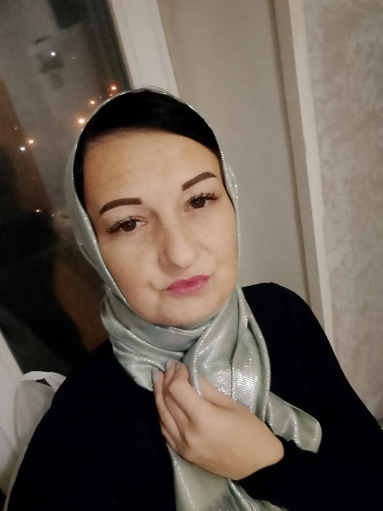  47762774  Lilia, 48 ,    