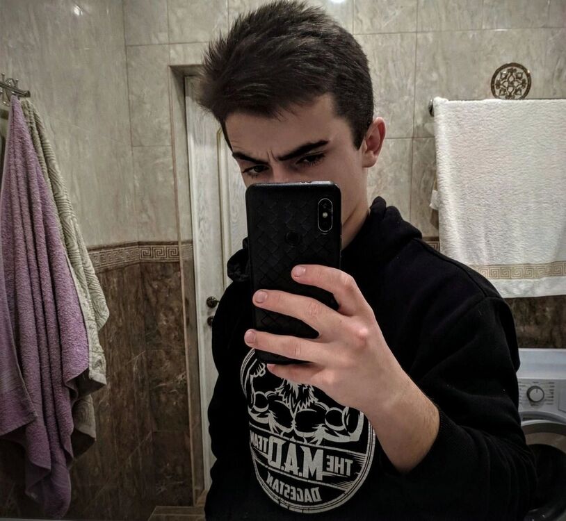  31962124  Gadzhi, 24 ,    -