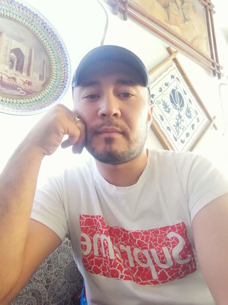  40283744  Zokhir, 40 ,    