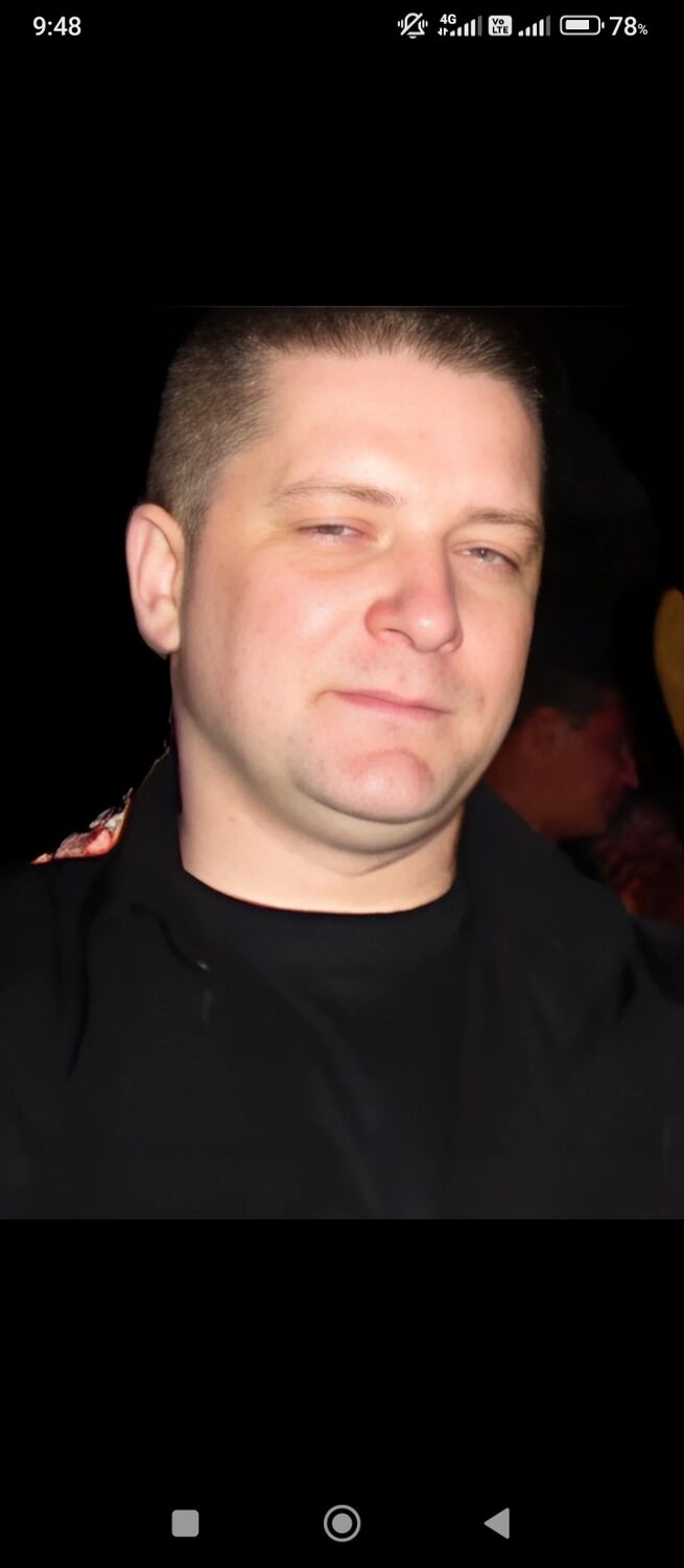  49628394  Igor, 48 ,    