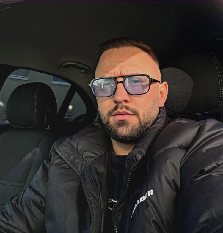 ���� 56047844 ������� �����, 43 ����, ���� ���������� � �����-����������