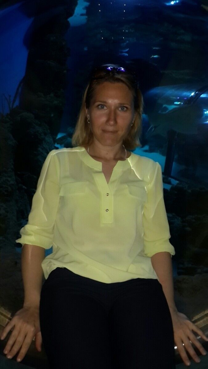  ,   Anna, 43 ,  