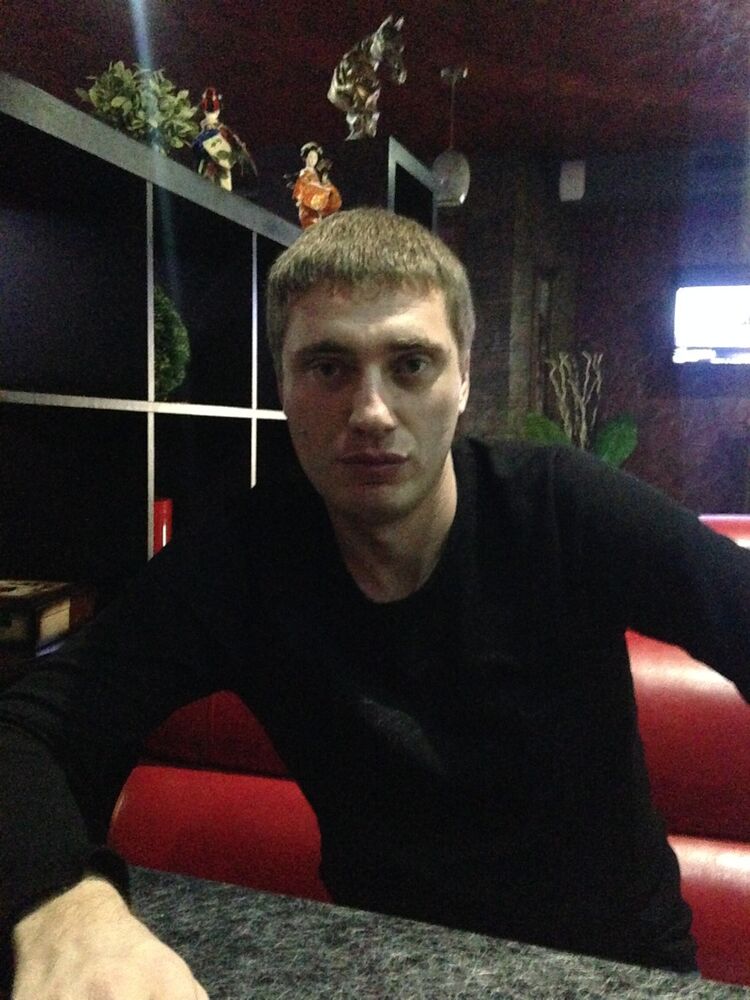  ,   Artur, 40 ,   