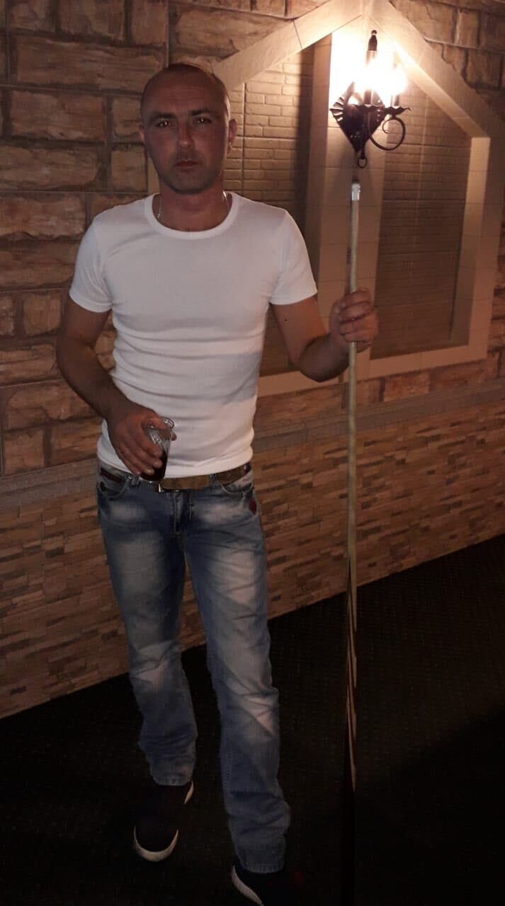  ,   Sergei, 41 ,   ,   , c 