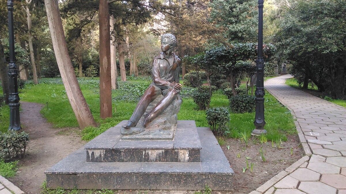  8076304  Georgiy, 50 ,    