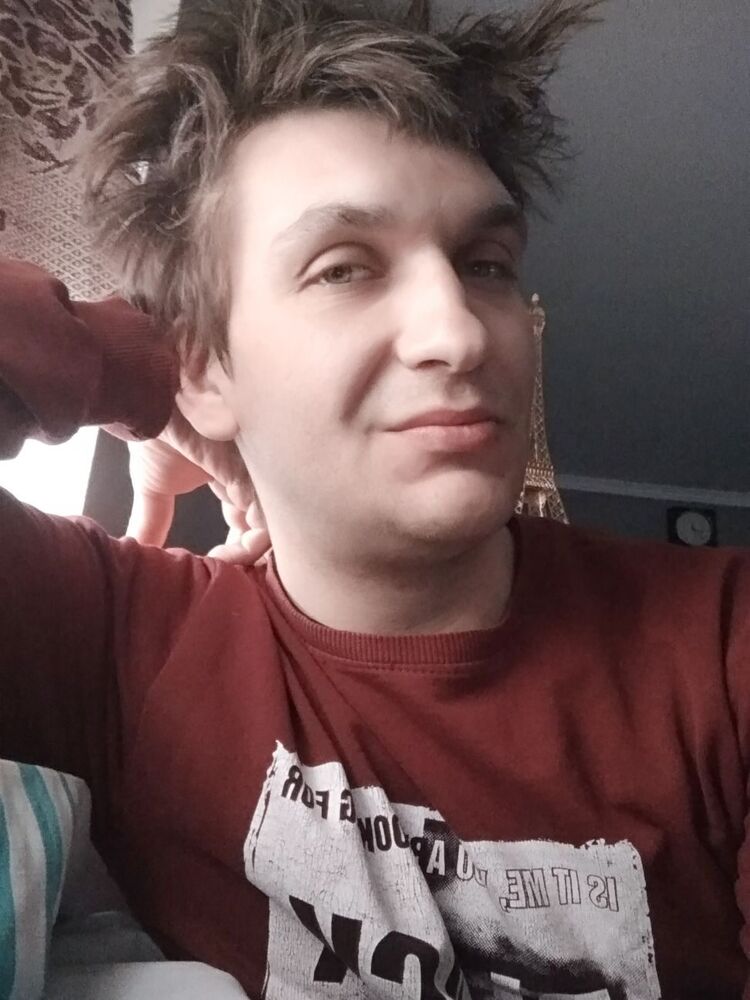  ,   Maxim, 34 ,   ,   