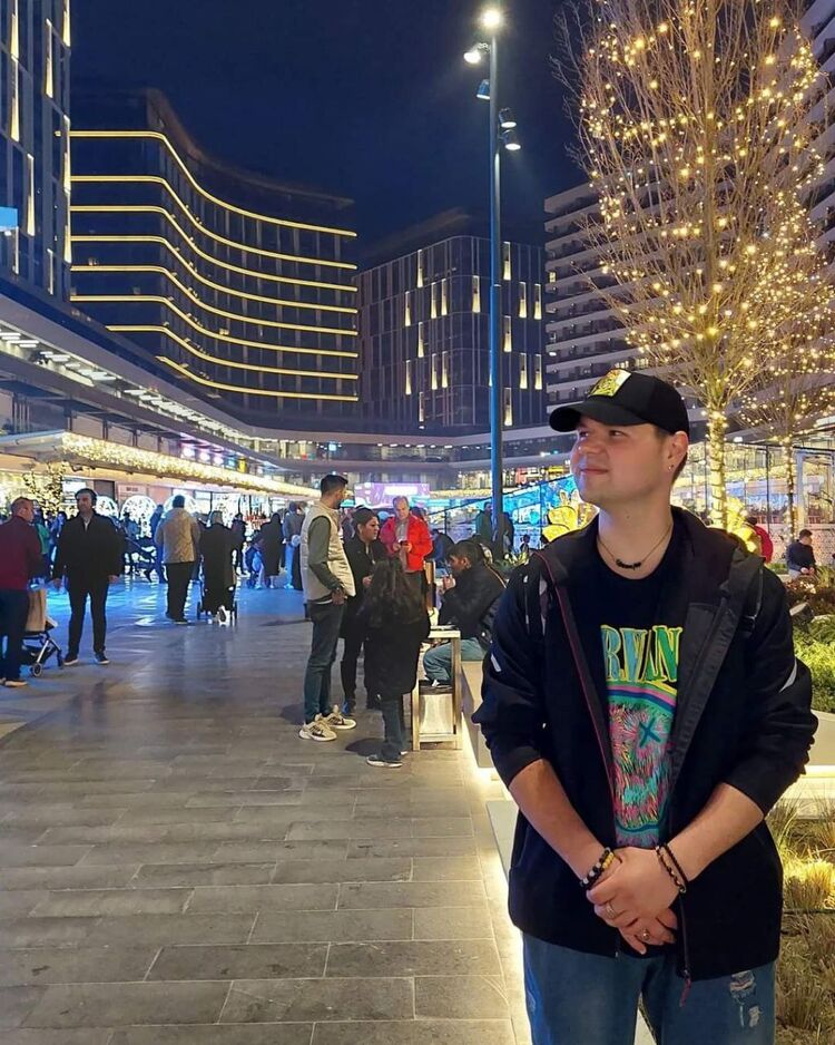  ,   Sadikcan, 26 ,   ,   