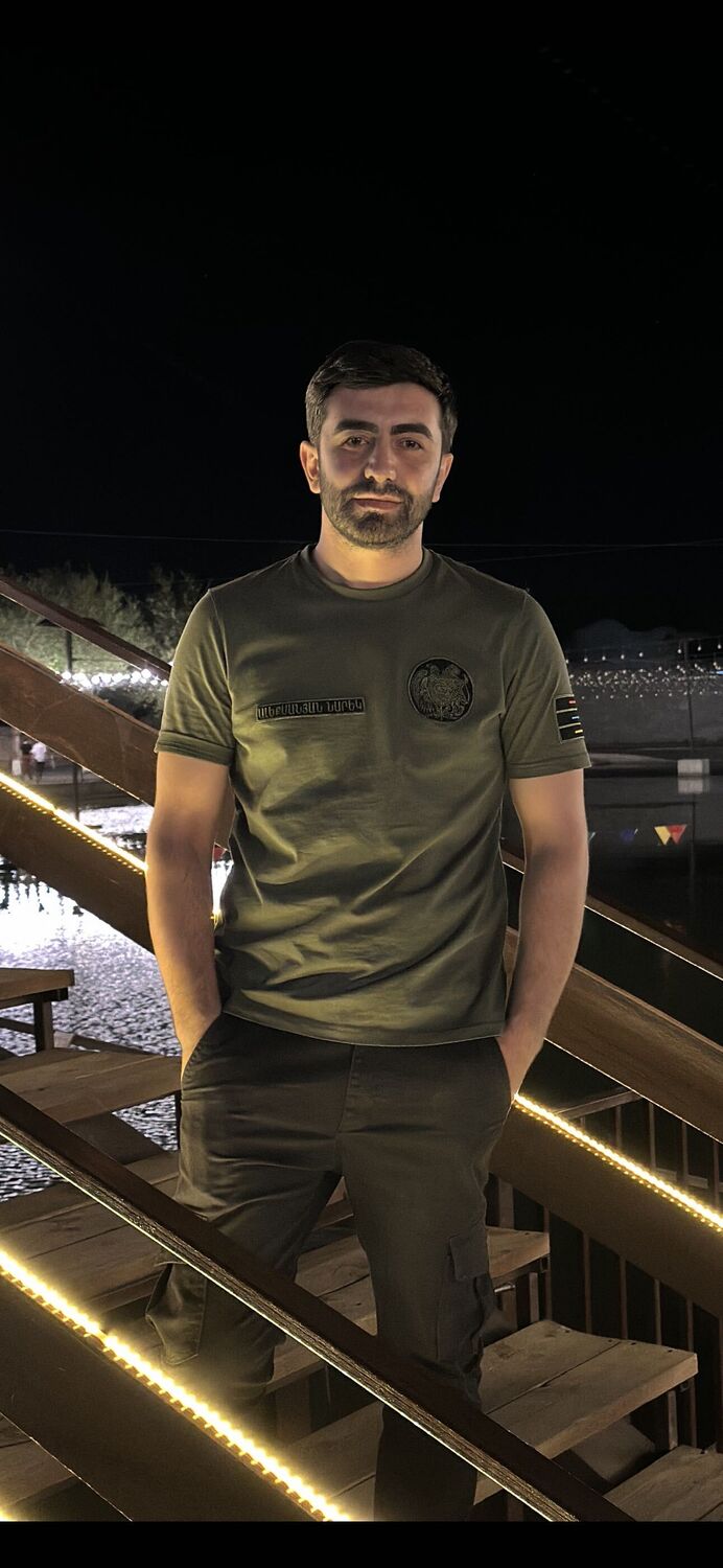  ,   Narek, 24 ,   ,   