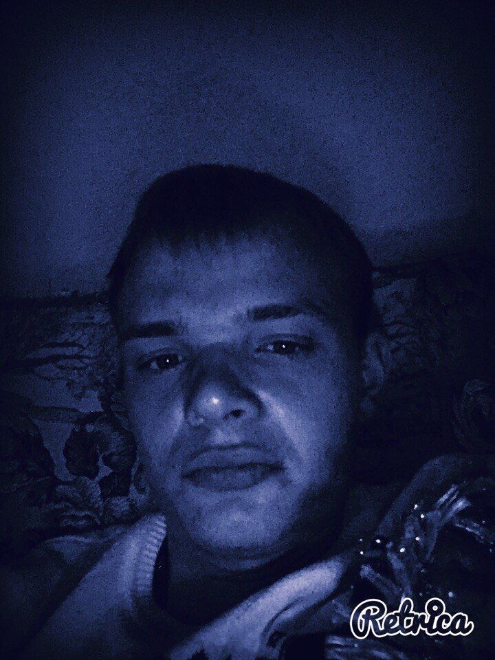  40305544  Mikhail, 31 ,    