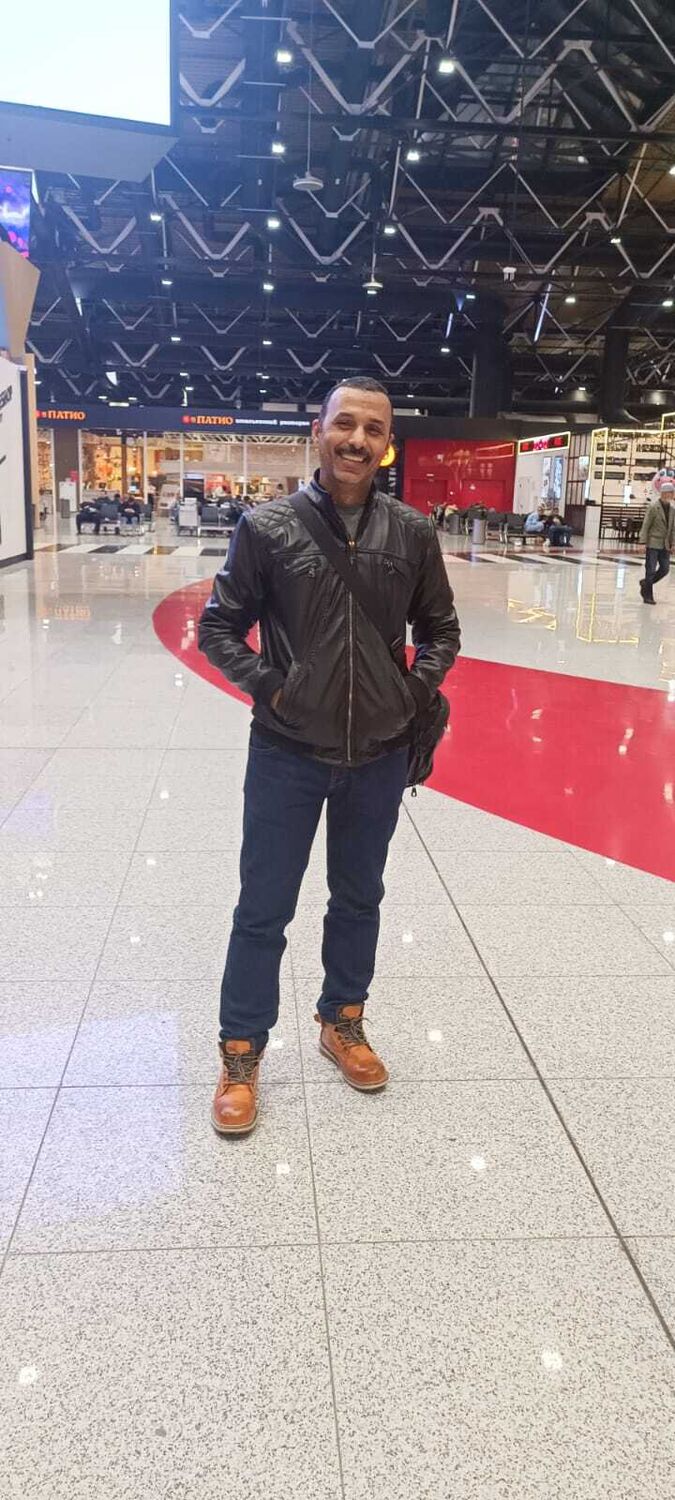  35146254  Mahmoud, 43 ,    