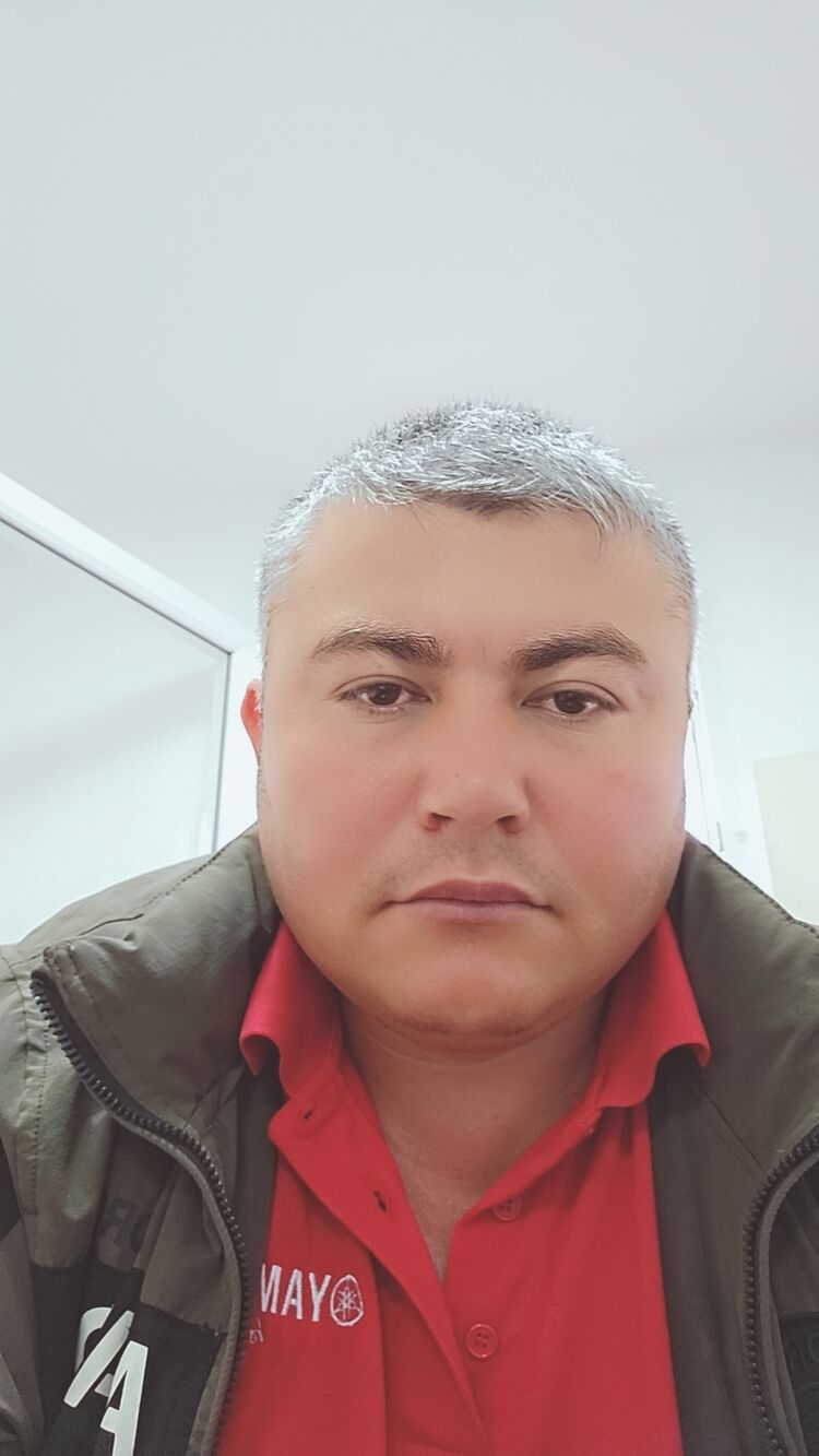  46704374  , 35 ,    