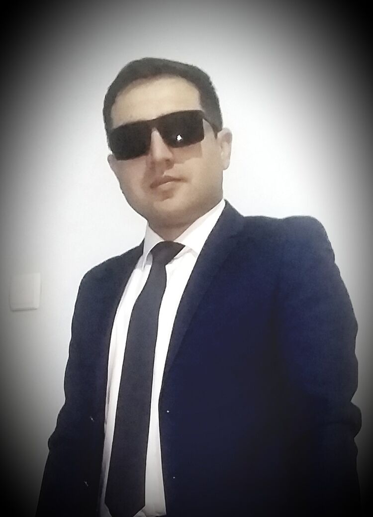  18610414  Dima, 32 ,    