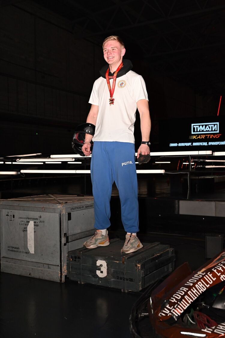  -,   Nikita, 21 ,   ,   