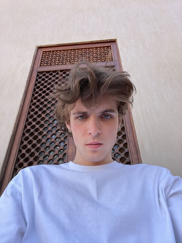  ,   Ը, 22 ,   ,   