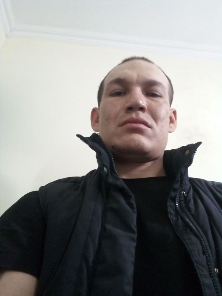  31524464  Eza , 30 ,    