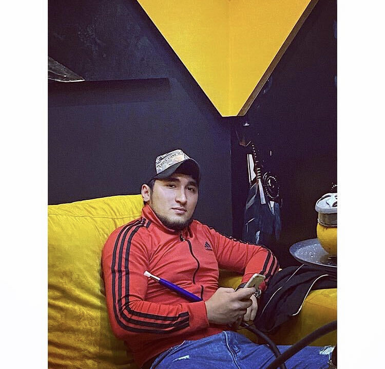  22704584  Rusik, 29 ,    