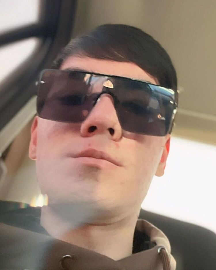  53969894  Ravshan, 19 ,    