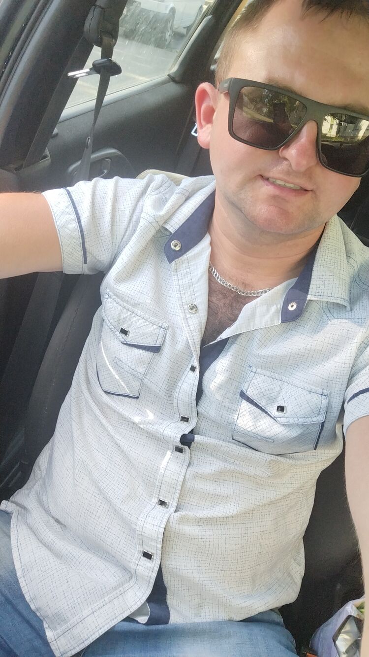  49660804  , 28 ,    