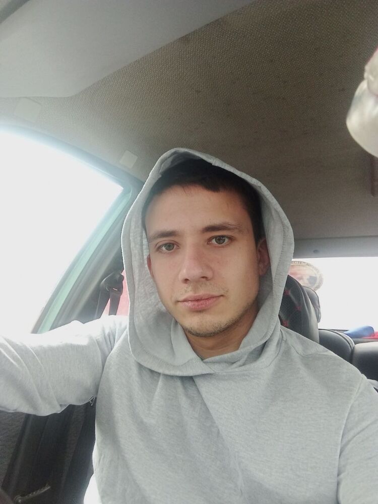  51148884  Victor, 25 ,    