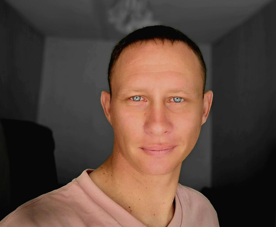  ,   Ivan, 38 ,   ,   , c 