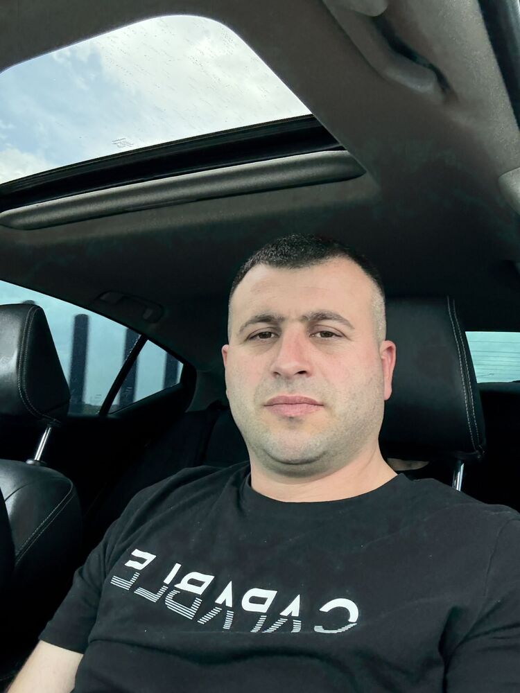  52581724  , 33 ,    