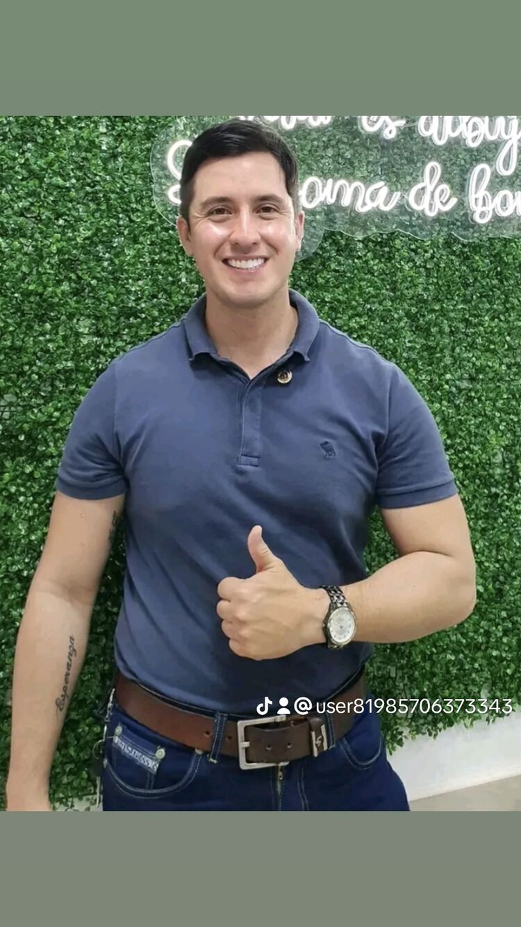  37910254  Lucas, 42 ,    Frankfurt Am Main